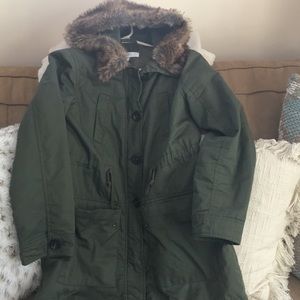 Fur trim hooded jacket